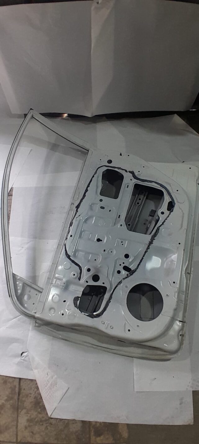 Дверь Перед Прав Toyota Corolla 2013 - TOYOTA 6700102390