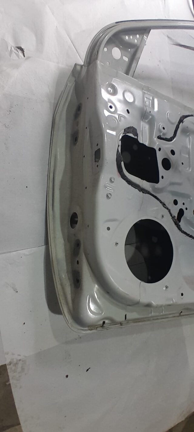 Дверь Перед Прав Toyota Corolla 2013 - TOYOTA 6700102390