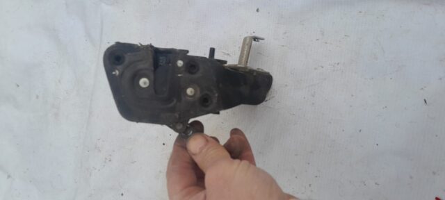 Замок двери Зад Лев HYUNDAI ACCENT 8141025000 б/у