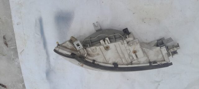 Фара Прав FORD Mondeo 96BG13K060 б/у