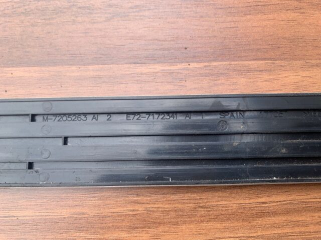 Накладка на порог Перед BMW X5 E70 7205263 б/у